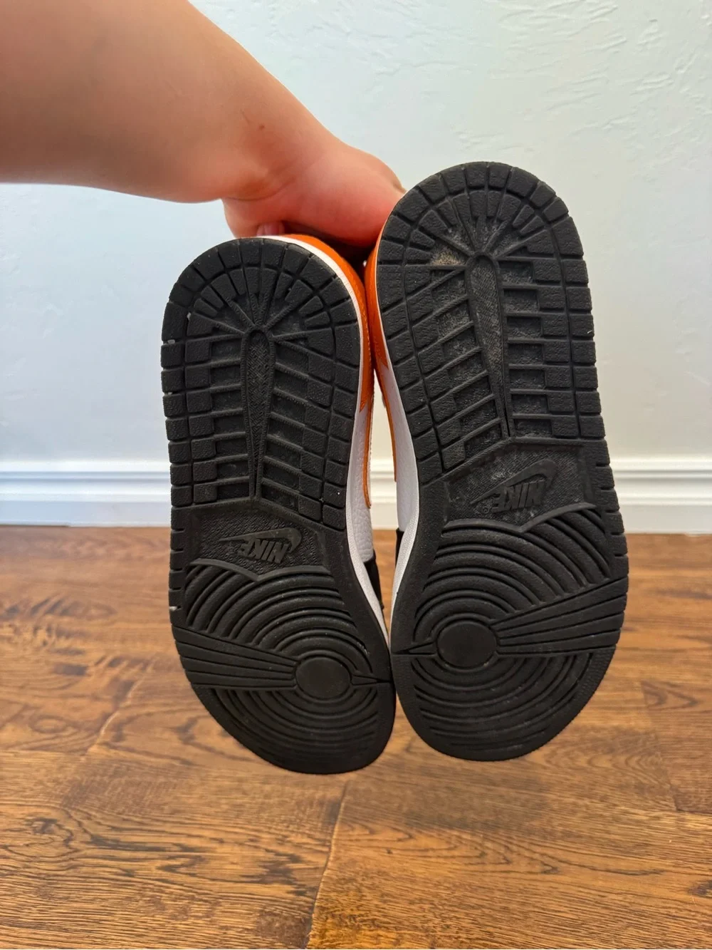 Air Jordan 1 Mid Shattered Backboard Orange Black White Men’s 10.5